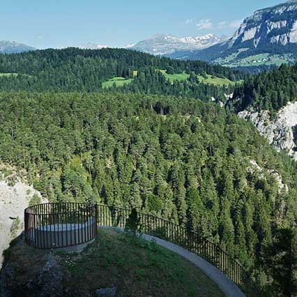 Die Rheinschlucht, der Swiss Grand Canyon, auf allen Wegen erleben.