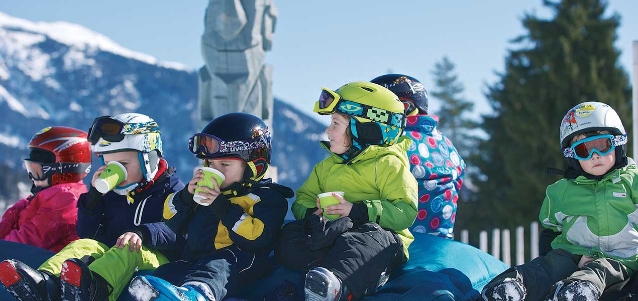 Kinderbetreuung und Skikurse in den Winterferien in Laax.